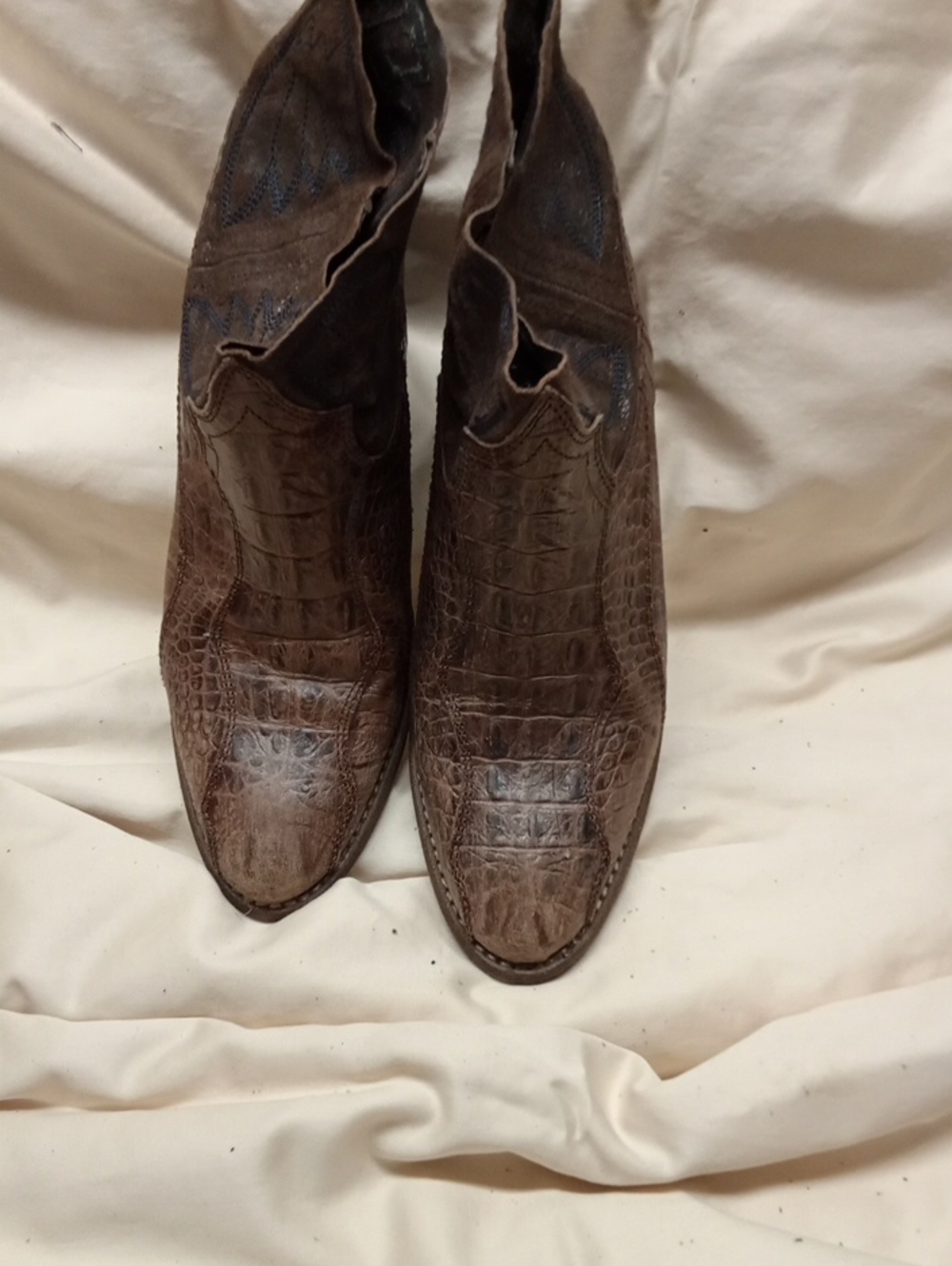 Women Brown Croc-Embossed Leather Western Boots